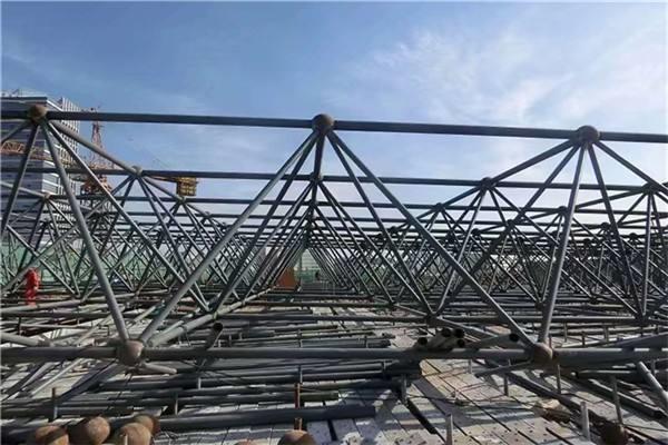东台螺栓球网架结构在加工时应该注意的问题有哪些